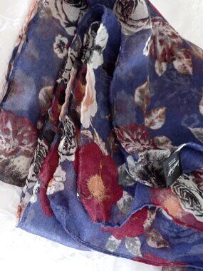 Lord & Taylor soft floral scarf, wrap